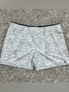 NWOT Chubbies Ultimate 5.5” Training Shorts White Marble Mens 2XL Unlined Pocket
